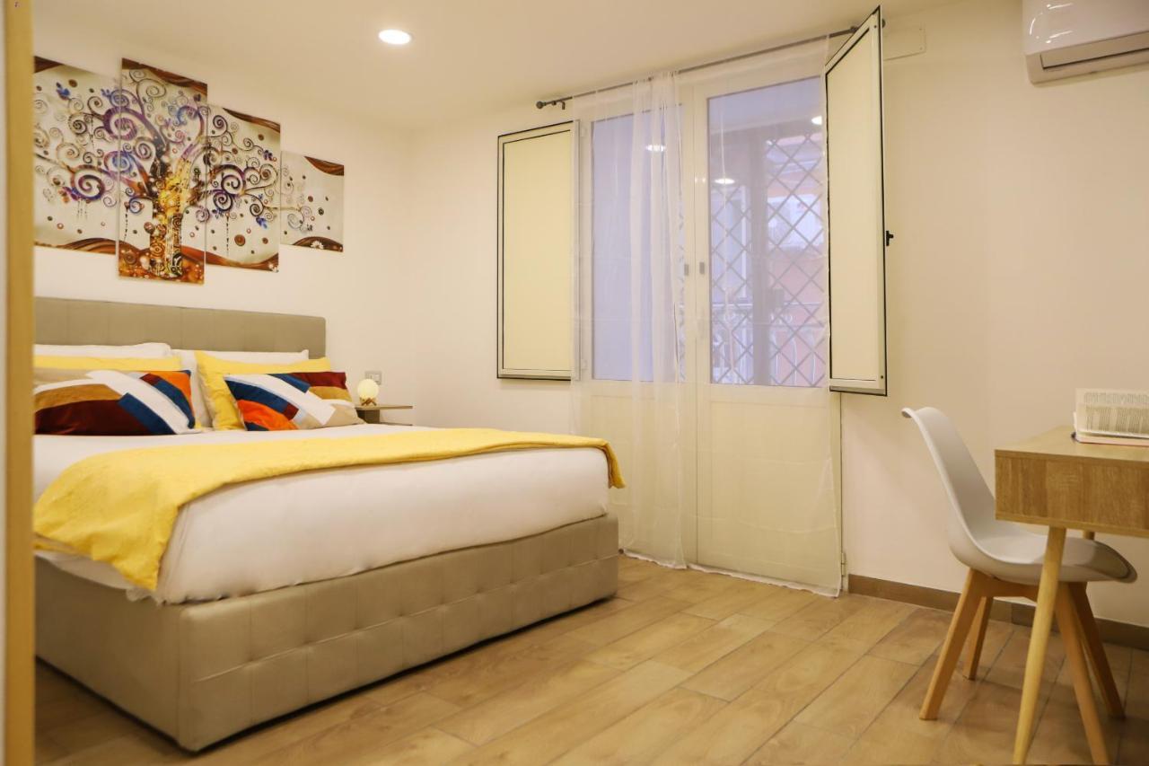 Cozy In Chiaia By Wonderful Italy Apartment Naples